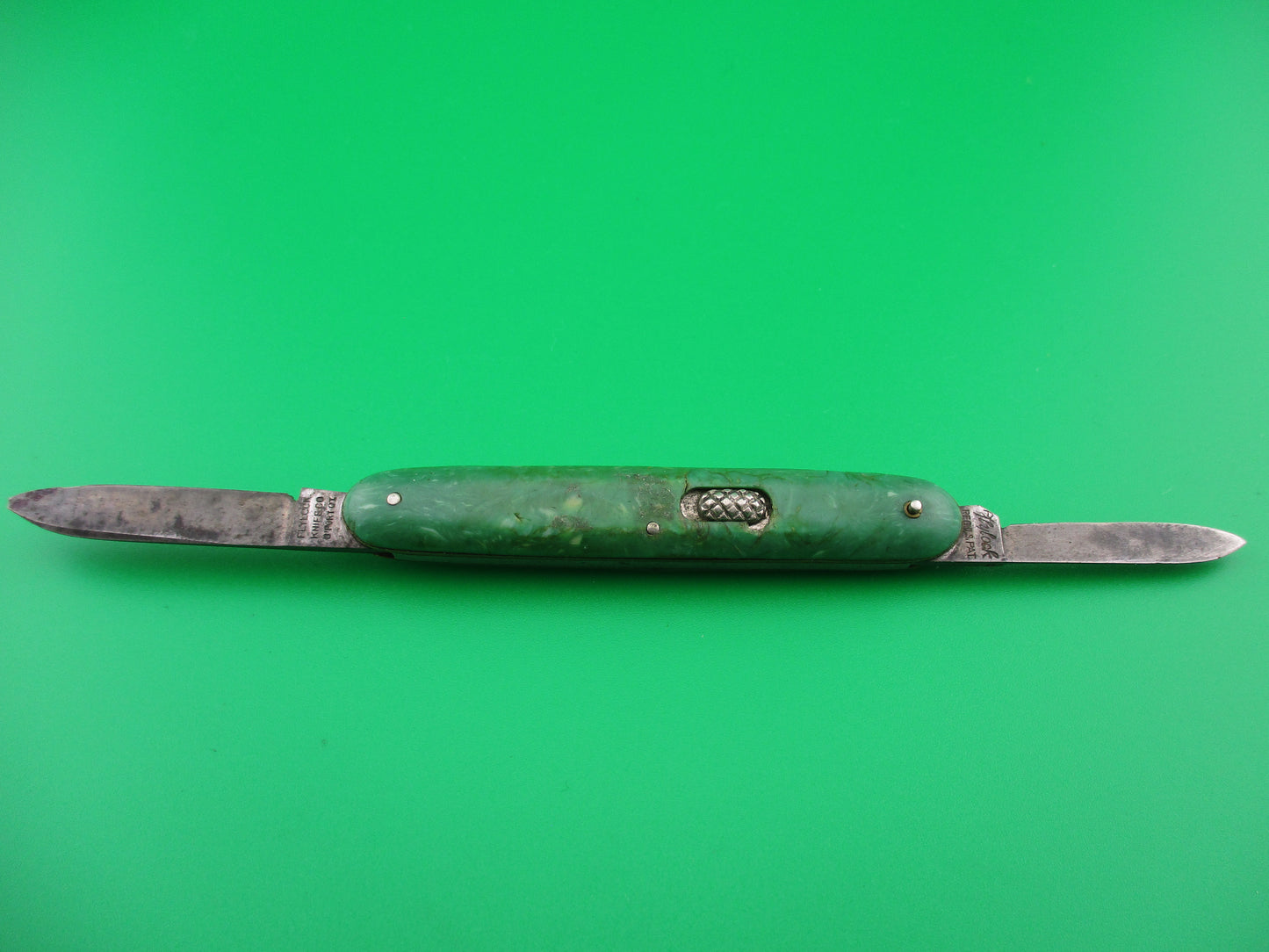 Flylock Small Double Green Mottled celluloid scales switchblade