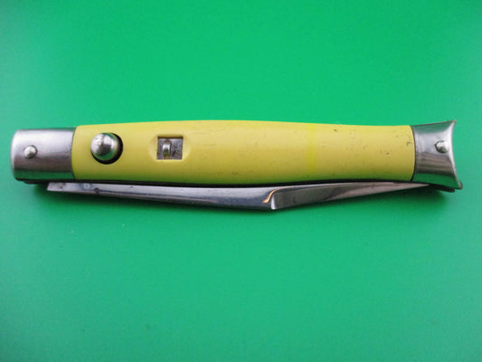 Colonial SHUR-SNAP Fishtail Yellow late 1950s switchblade knife