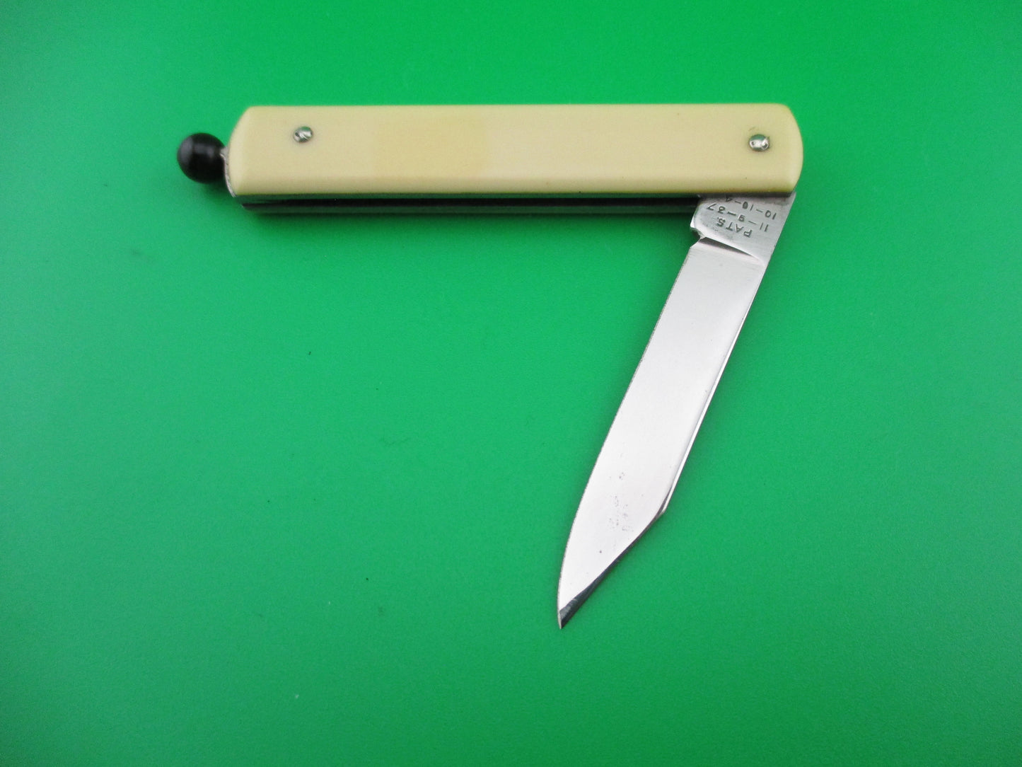 GEORGE SCHRADE KNIFE CO Pullball Cream switchblade knife like new