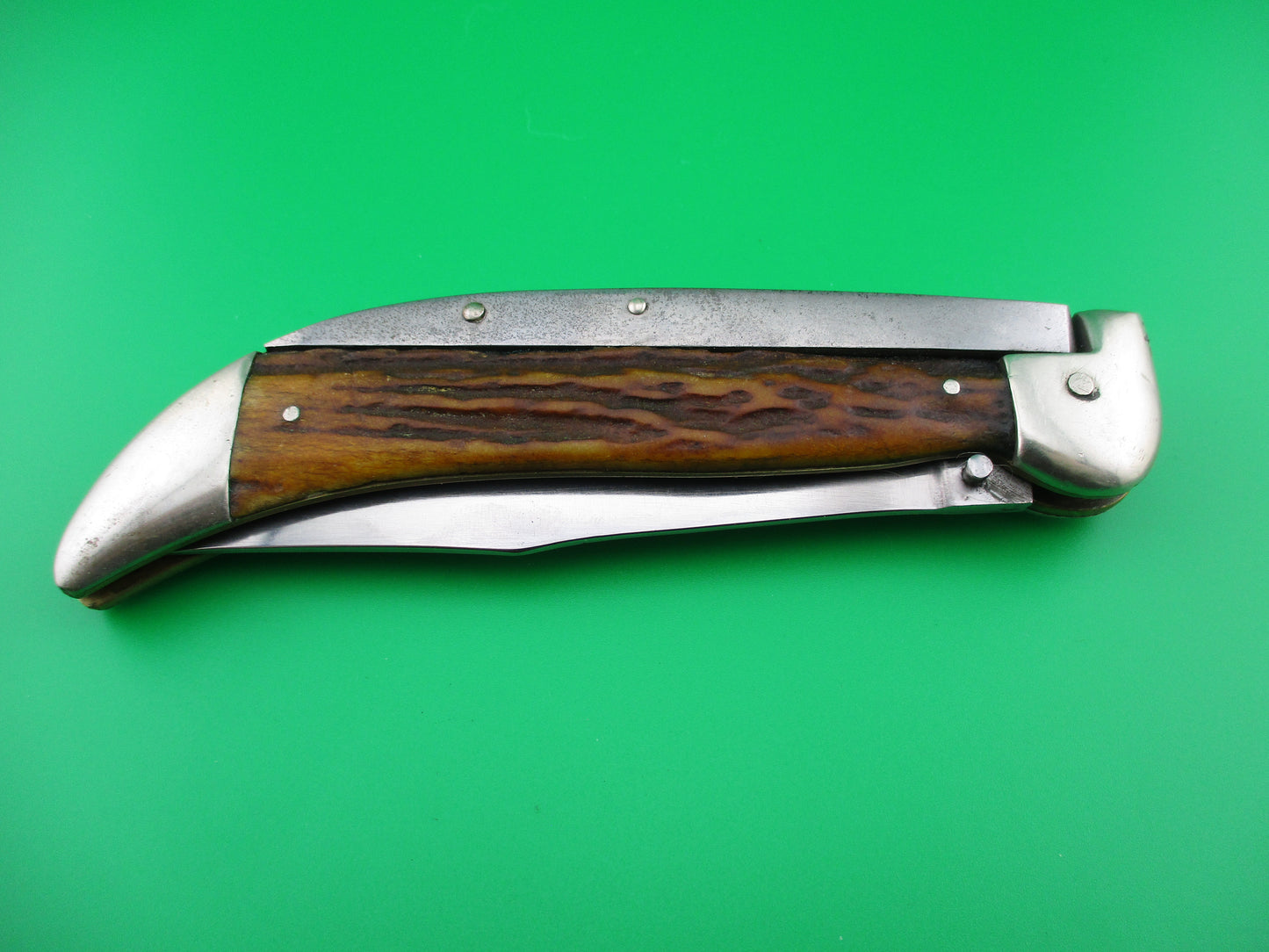 KaBar Grizzly Stag Vintage #2179 switchblade knife