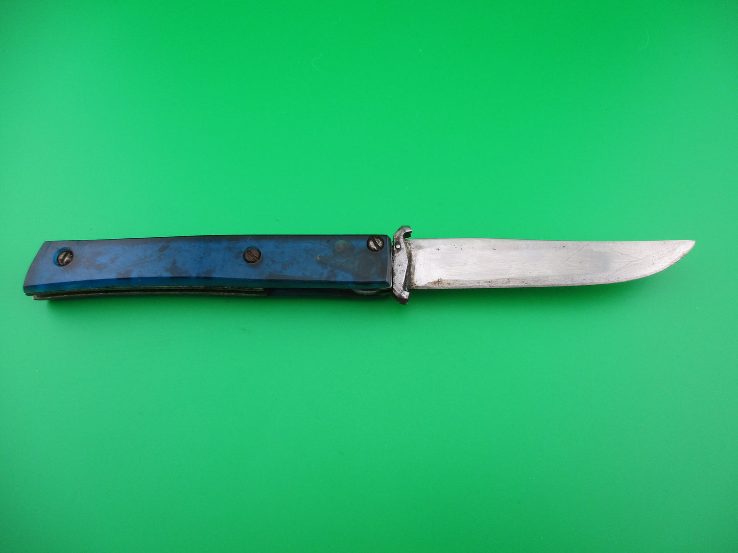 RPK 22cm Russian Prison Knife Blue swing guard automatic knife