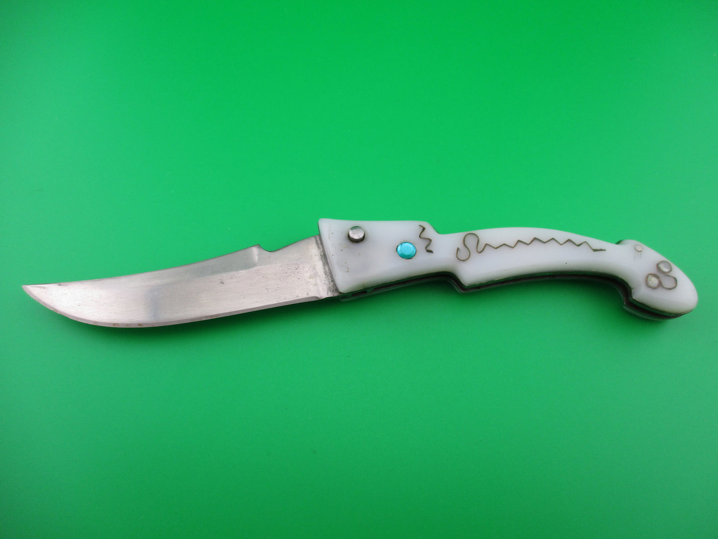 Russian RPK 19cm Weird Leg knife switchblade white copper inlay blue stone