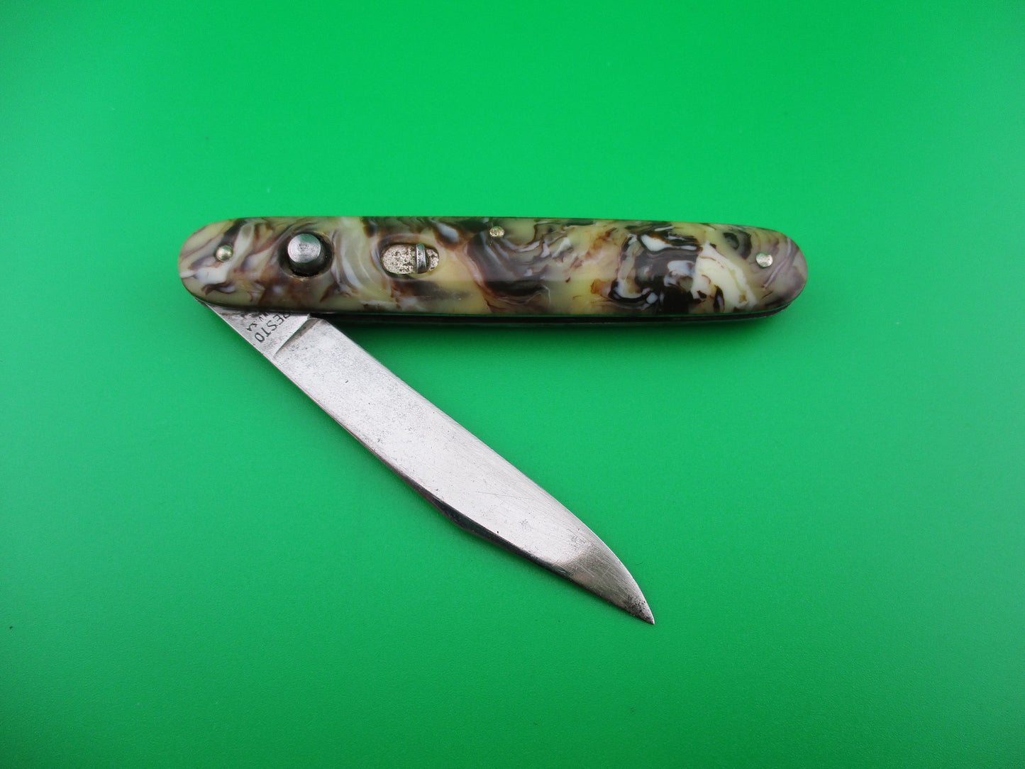 PRESTO Cigar Jack Onyx single tan & cream swirl switchblade knife