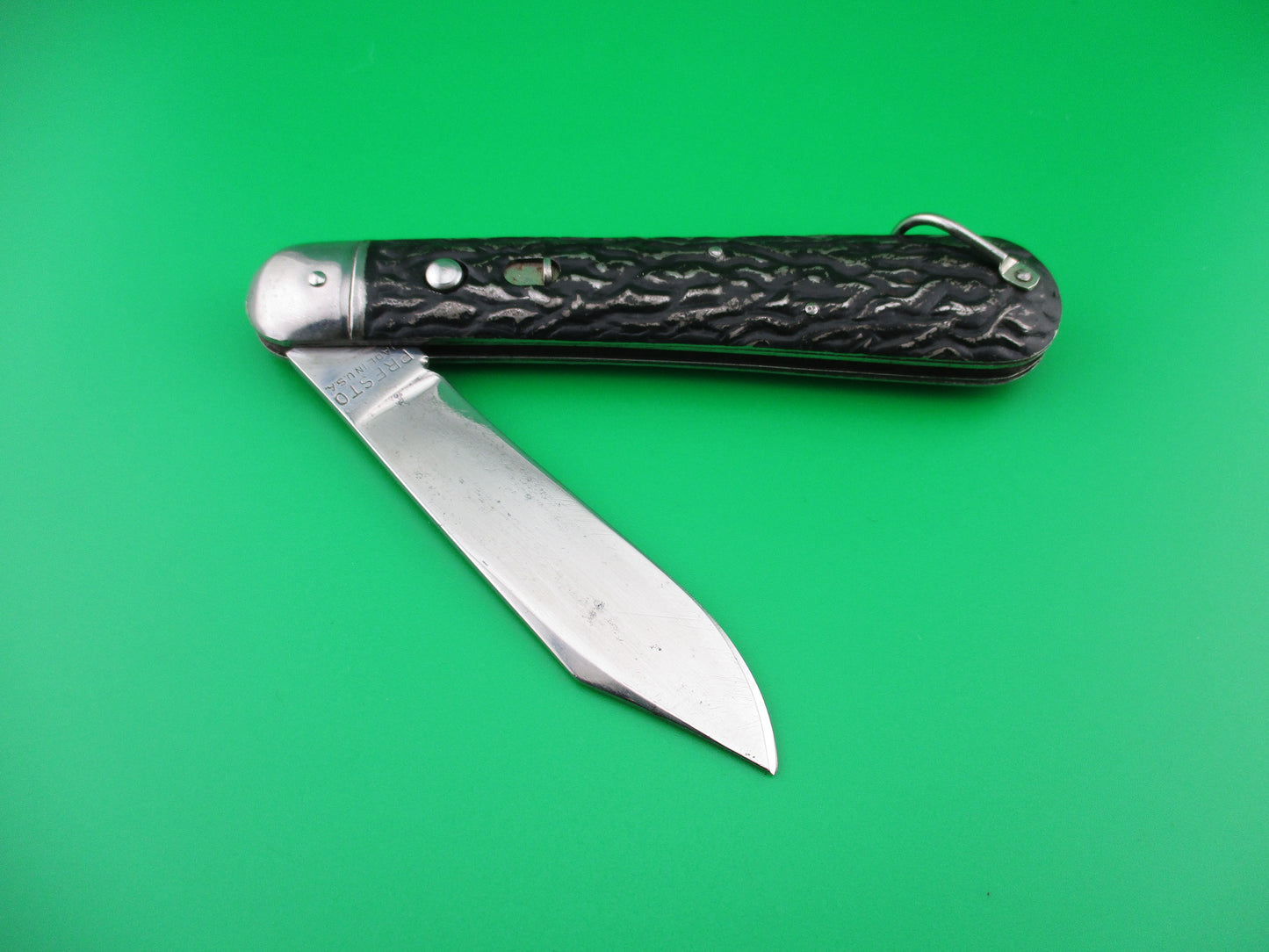 Presto Paratrooper style Hunter Black Metal switchblade with lanyard