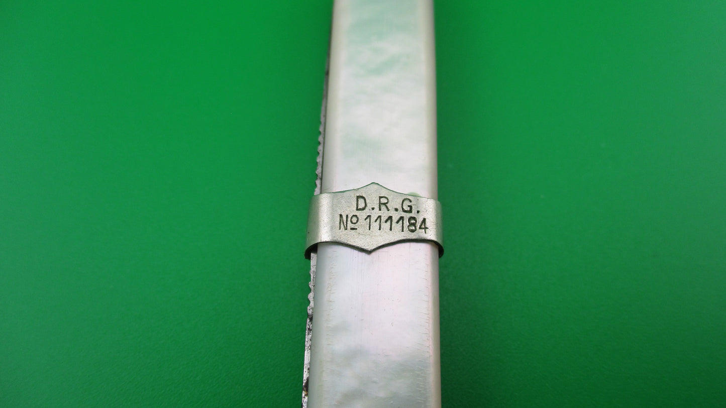 SCHULDER SOLINGEN D.R.G. No 111184 German Pearl Antique Sliding band knife