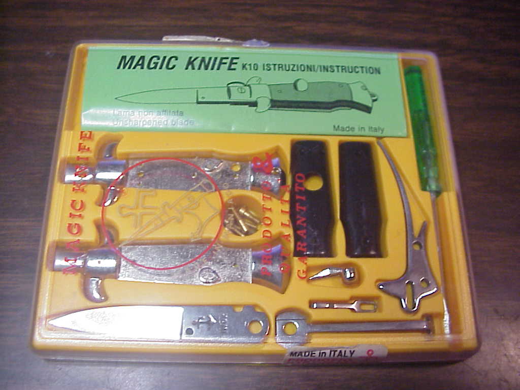 z Magic Knife kit Italian Keychain size switchblade