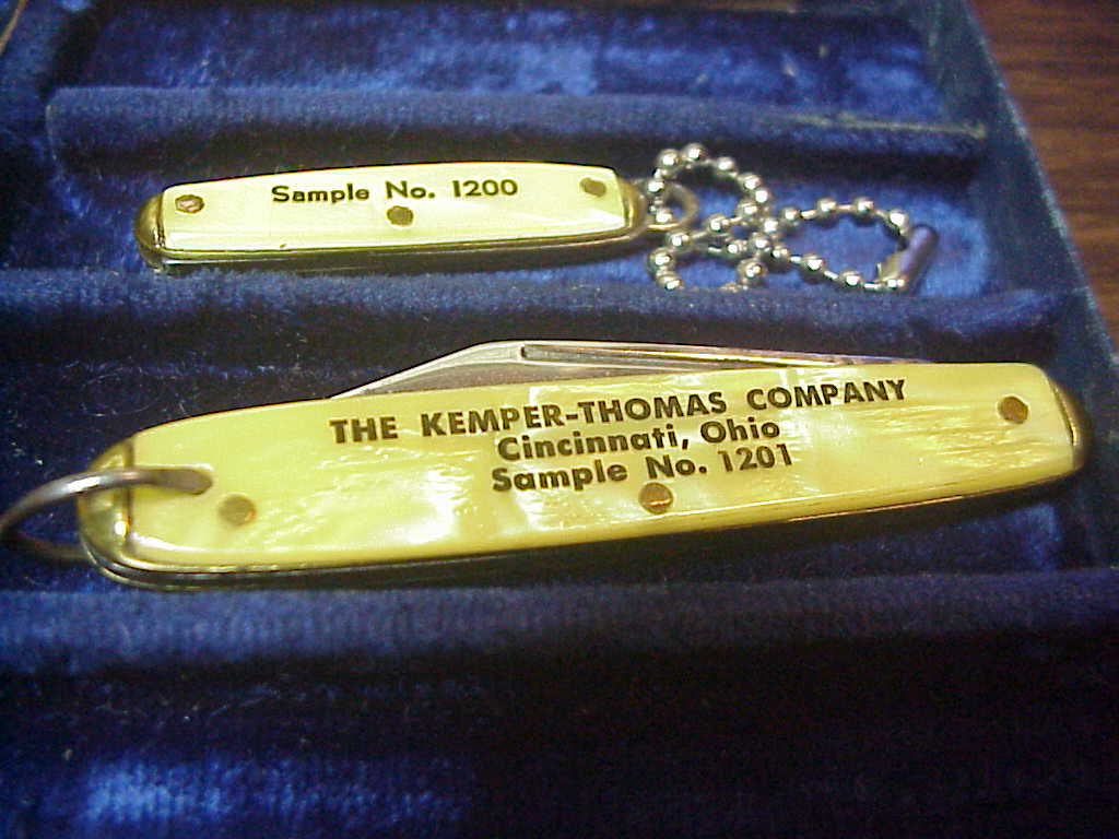 Colonial Kemper Thomas Company Salesman hinged display box w/ knives Snappy Flylock