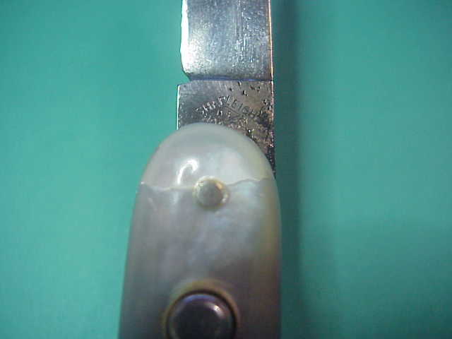 SHAPLEIGH HDW CO DE B19 Medium double MOP switchblade knife w etch